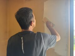 岐阜県本巣市　壁紙　クロス塗装